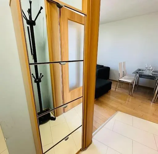 Student Town 1bdr Appartement *